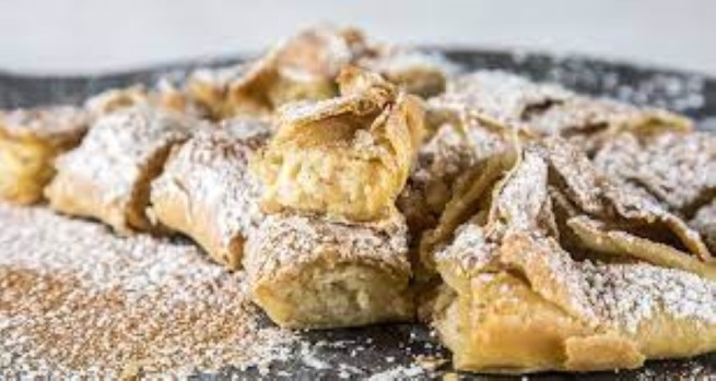 Bougatsa / Phyllo Custard Pie 