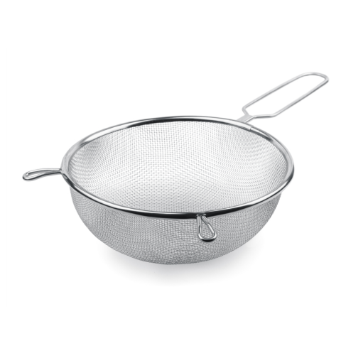 Piping bag, stainless steel piping nozzles, scoop, measuring spoons, Sieve, scale, squeeze Bottle and moulds.